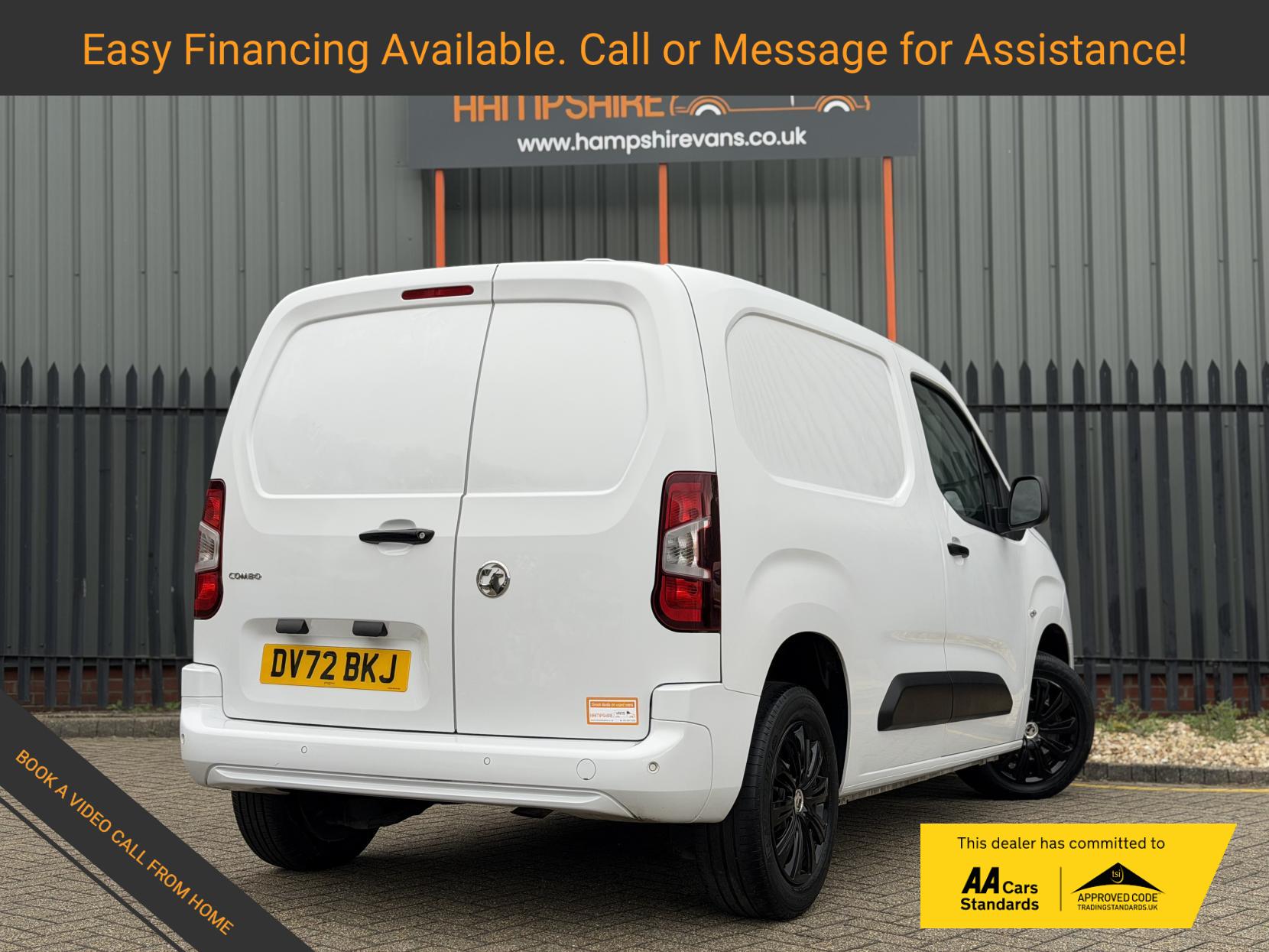2022 Vauxhall Combo 1.5 Turbo D 2300 Sportive Panel Van 5dr Diesel Manual L1 H1 Euro 6 (100 ps) - Thumbnail 3