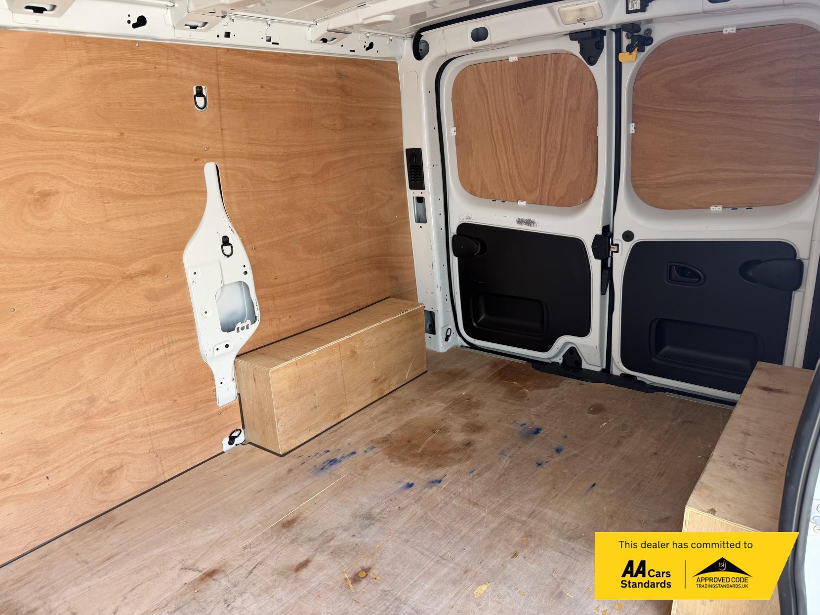 2022 Renault Trafic 2.0 dCi Blue SL28 Business Panel Van 5dr Diesel Manual L1 H1 Euro 6 (s/s) (130 ps) - Thumbnail 16