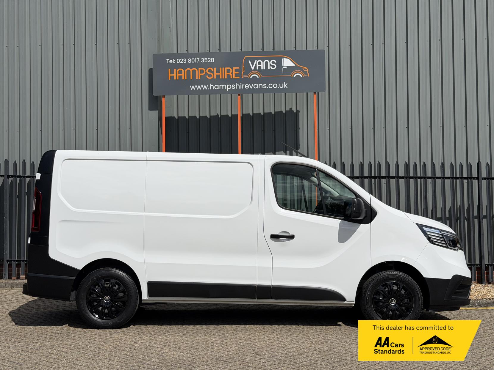 2022 Renault Trafic 2.0 dCi Blue SL28 Business Panel Van 5dr Diesel Manual L1 H1 Euro 6 (s/s) (130 ps) - Thumbnail 5