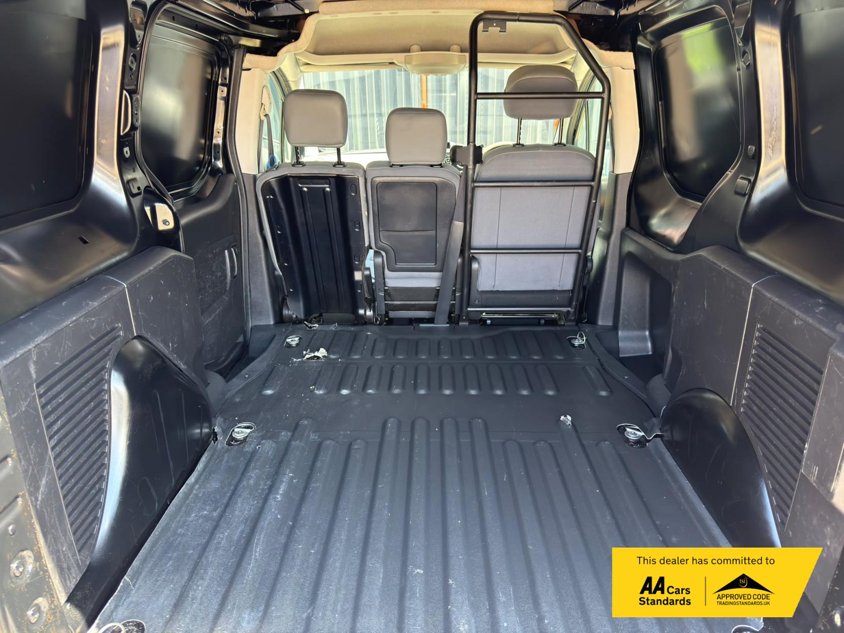 2015 Citroen Berlingo 1.6 HDi 625 Enterprise Panel Van 5dr Diesel Manual L1 (Euro 5) (135 g/km, 75 bhp) - Thumbnail 13