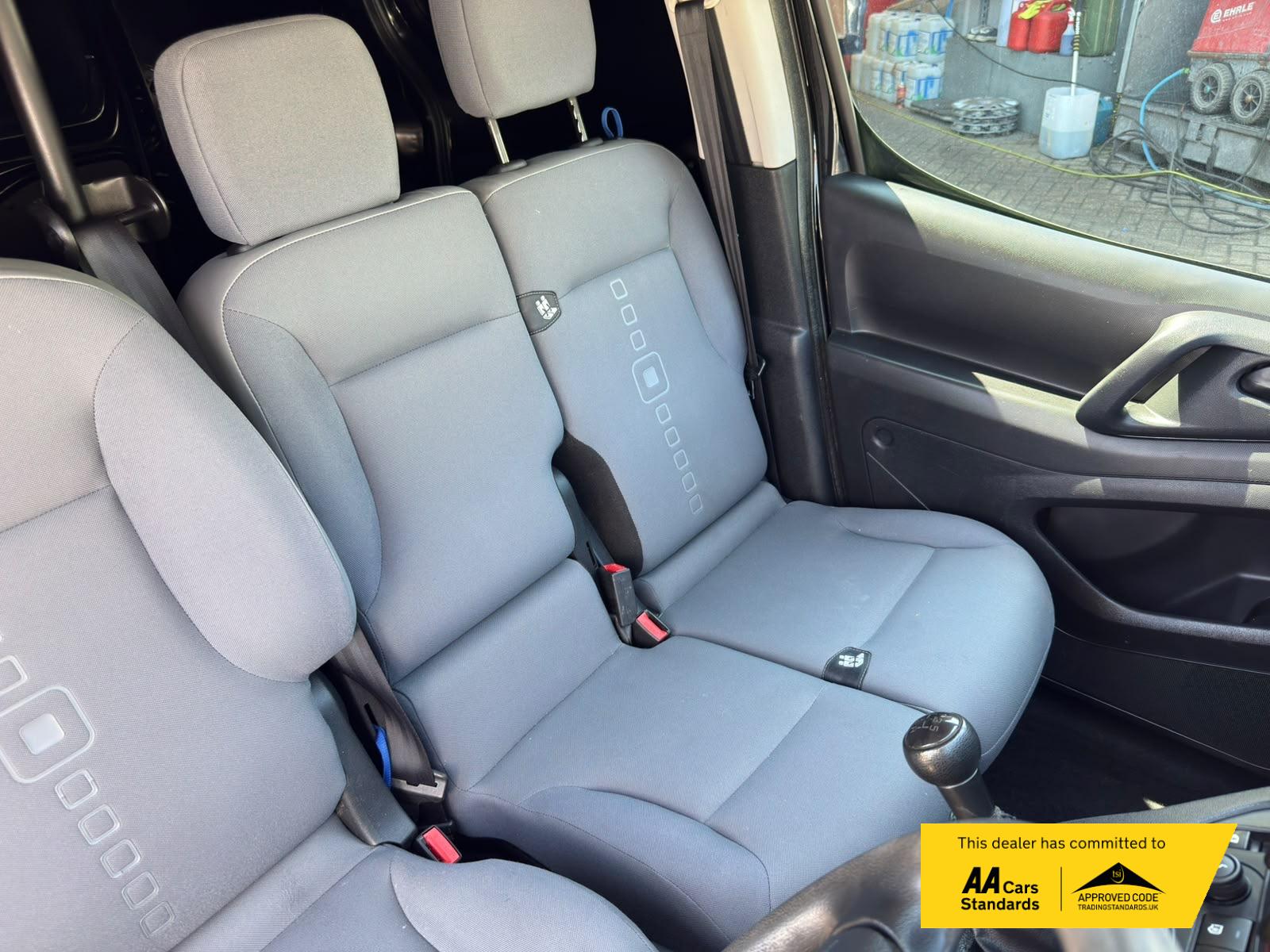 2015 Citroen Berlingo 1.6 HDi 625 Enterprise Panel Van 5dr Diesel Manual L1 (Euro 5) (135 g/km, 75 bhp) - Thumbnail 20