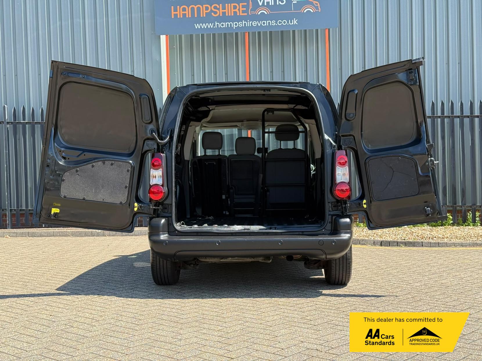 2015 Citroen Berlingo 1.6 HDi 625 Enterprise Panel Van 5dr Diesel Manual L1 (Euro 5) (135 g/km, 75 bhp) - Thumbnail 10