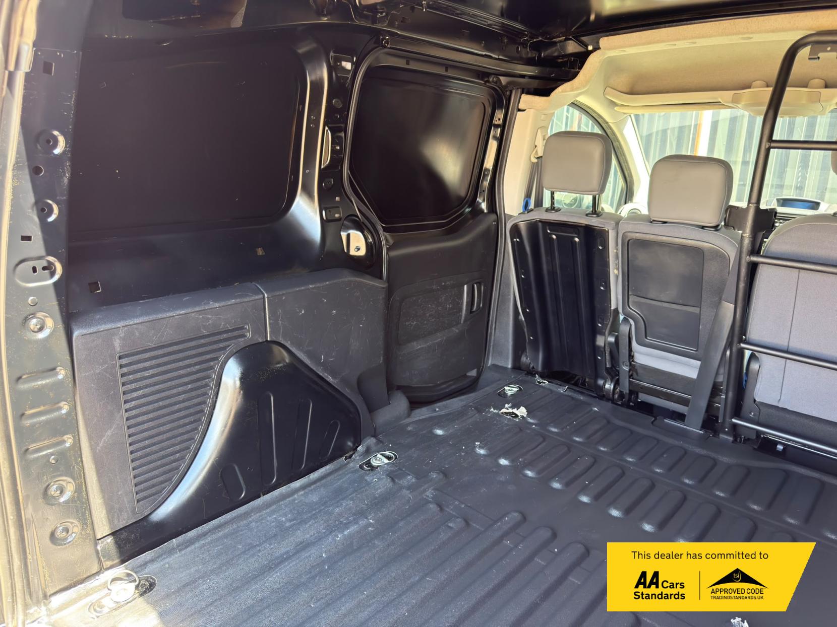 2015 Citroen Berlingo 1.6 HDi 625 Enterprise Panel Van 5dr Diesel Manual L1 (Euro 5) (135 g/km, 75 bhp) - Thumbnail 12