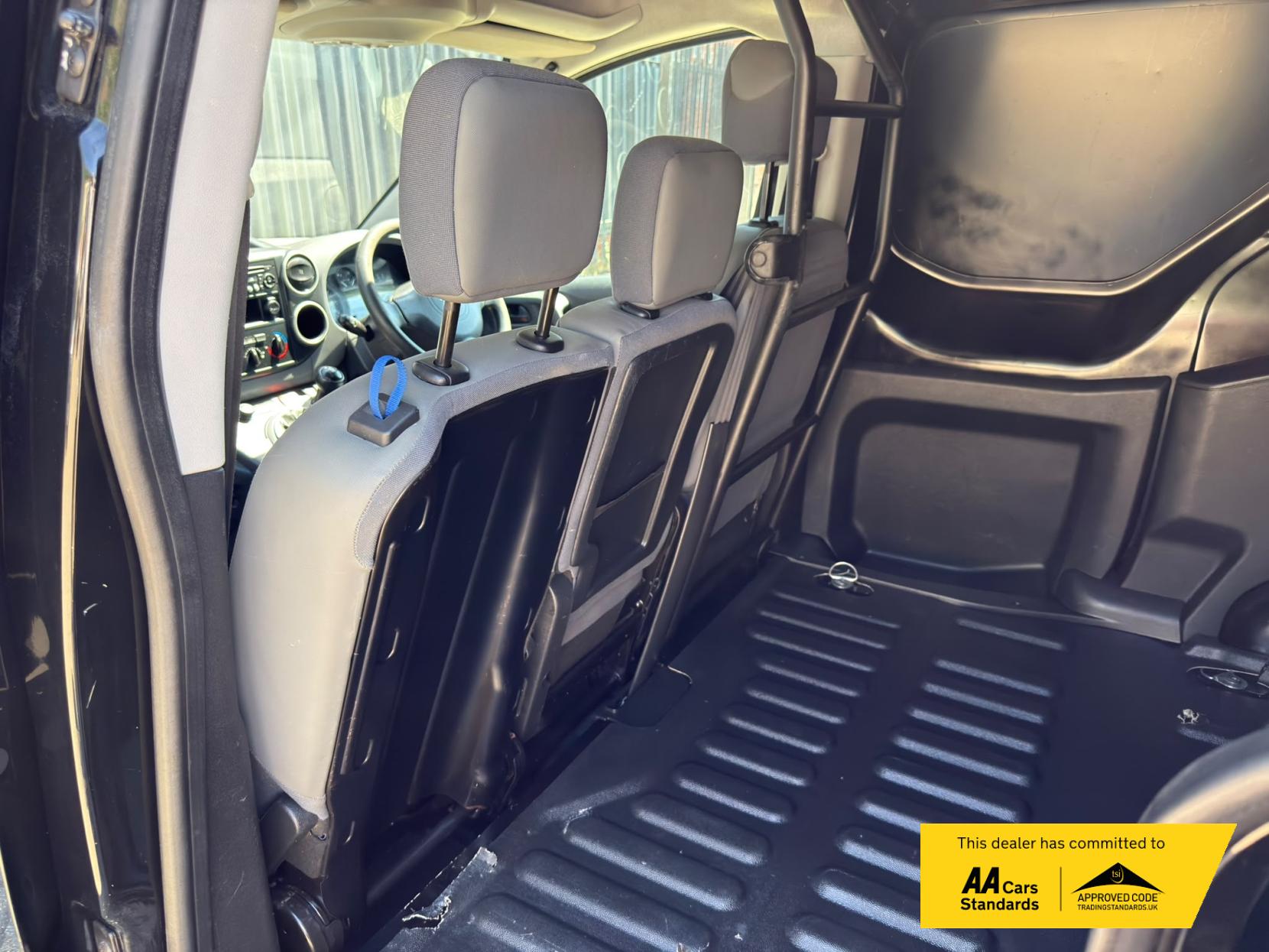 2015 Citroen Berlingo 1.6 HDi 625 Enterprise Panel Van 5dr Diesel Manual L1 (Euro 5) (135 g/km, 75 bhp) - Thumbnail 15