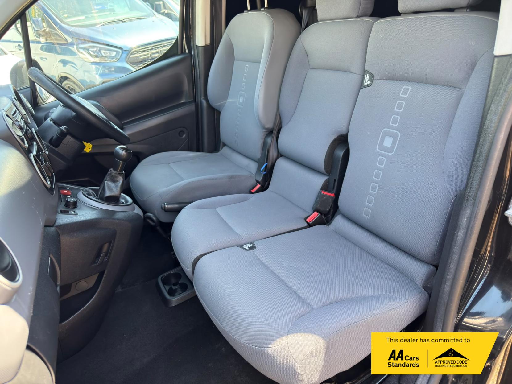 2015 Citroen Berlingo 1.6 HDi 625 Enterprise Panel Van 5dr Diesel Manual L1 (Euro 5) (135 g/km, 75 bhp) - Thumbnail 19