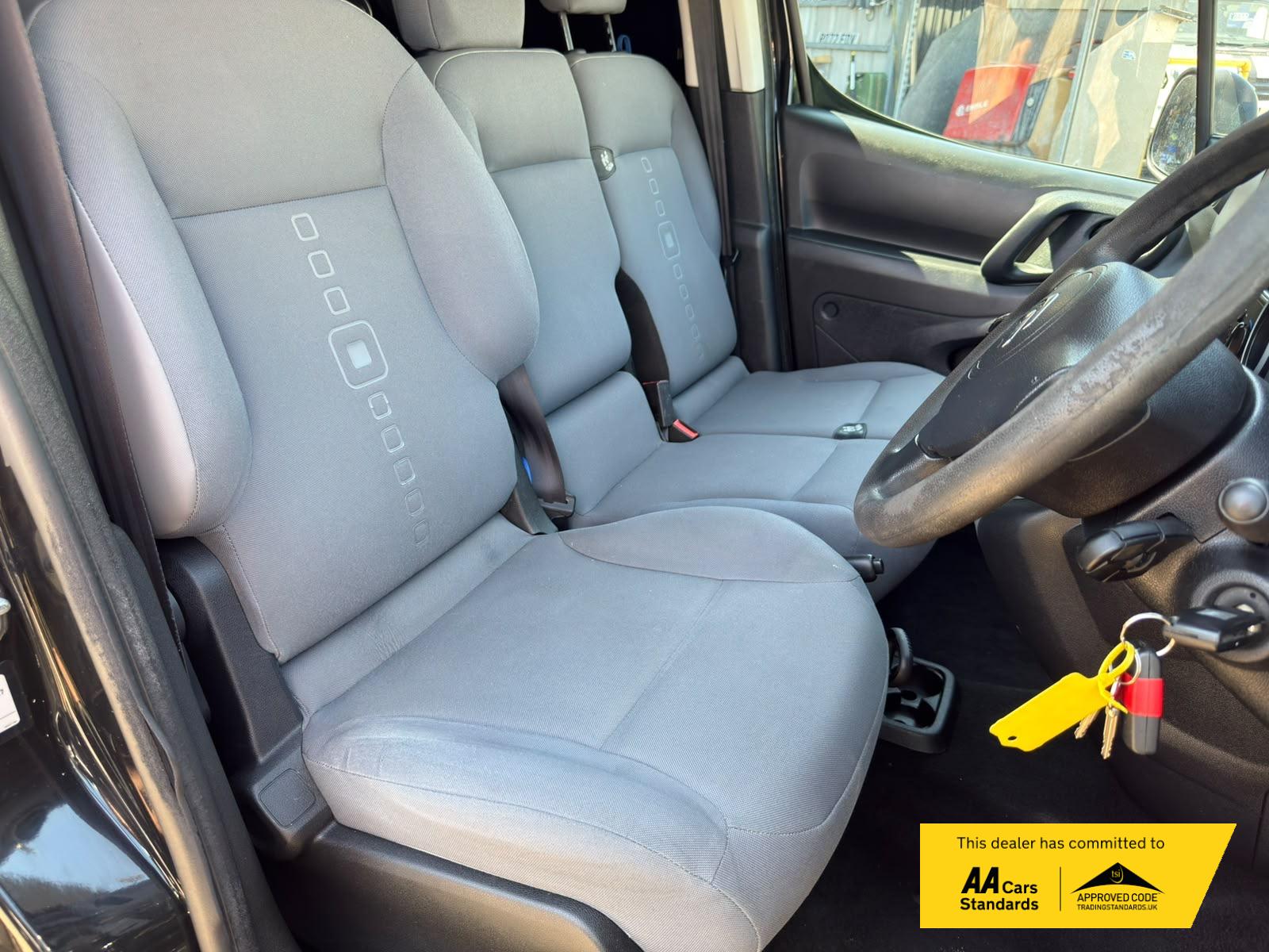 2015 Citroen Berlingo 1.6 HDi 625 Enterprise Panel Van 5dr Diesel Manual L1 (Euro 5) (135 g/km, 75 bhp) - Thumbnail 18