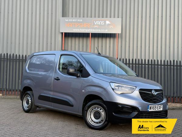 Vauxhall Combo 1.6 Turbo D 2000 Edition Panel Van 4dr Diesel Manual L1 H1 Euro 6 (s/s) (100 ps)