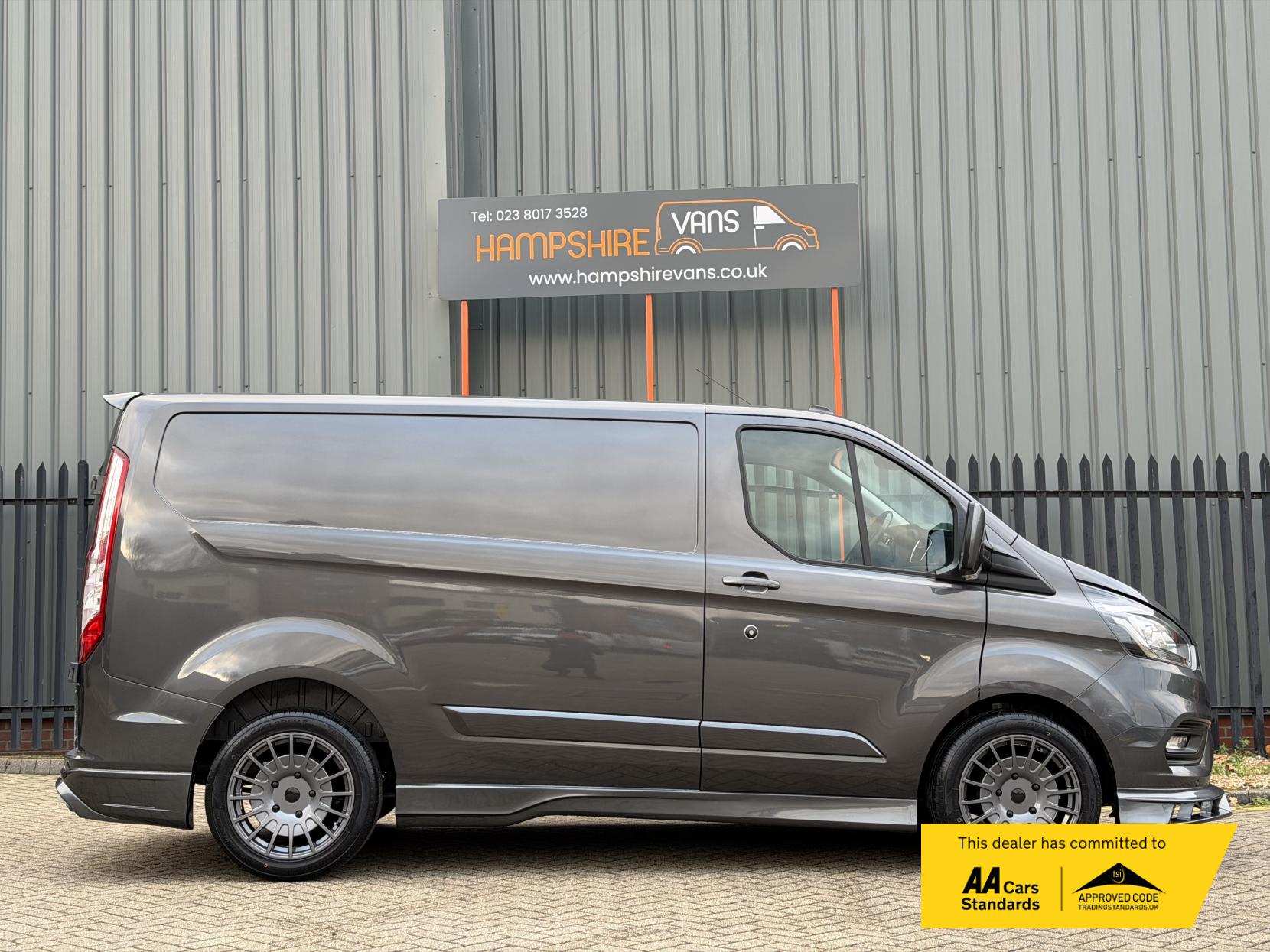Ford Transit Custom 2.0 300 EcoBlue Limited Panel Van 5dr Diesel Manual L1 H1 Euro 6 (s/s) (130 ps)