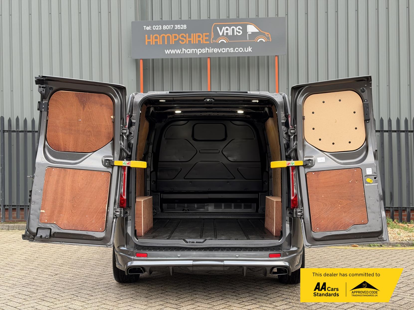 Ford Transit Custom 2.0 300 EcoBlue Limited Panel Van 5dr Diesel Manual L1 H1 Euro 6 (s/s) (130 ps)