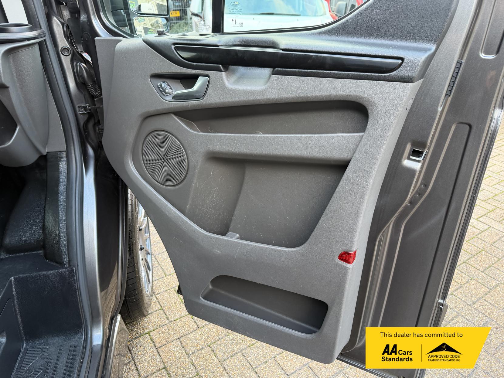 Ford Transit Custom 2.0 300 EcoBlue Limited Panel Van 5dr Diesel Manual L1 H1 Euro 6 (s/s) (130 ps)