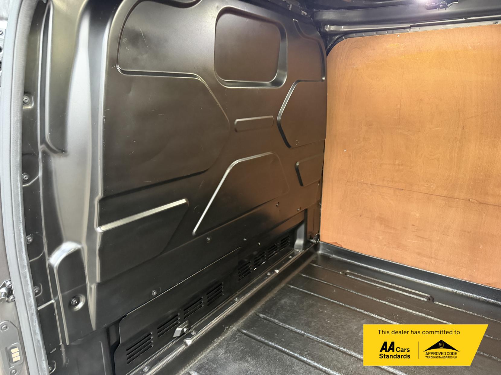 Ford Transit Custom 2.0 300 EcoBlue Limited Panel Van 5dr Diesel Manual L1 H1 Euro 6 (s/s) (130 ps)