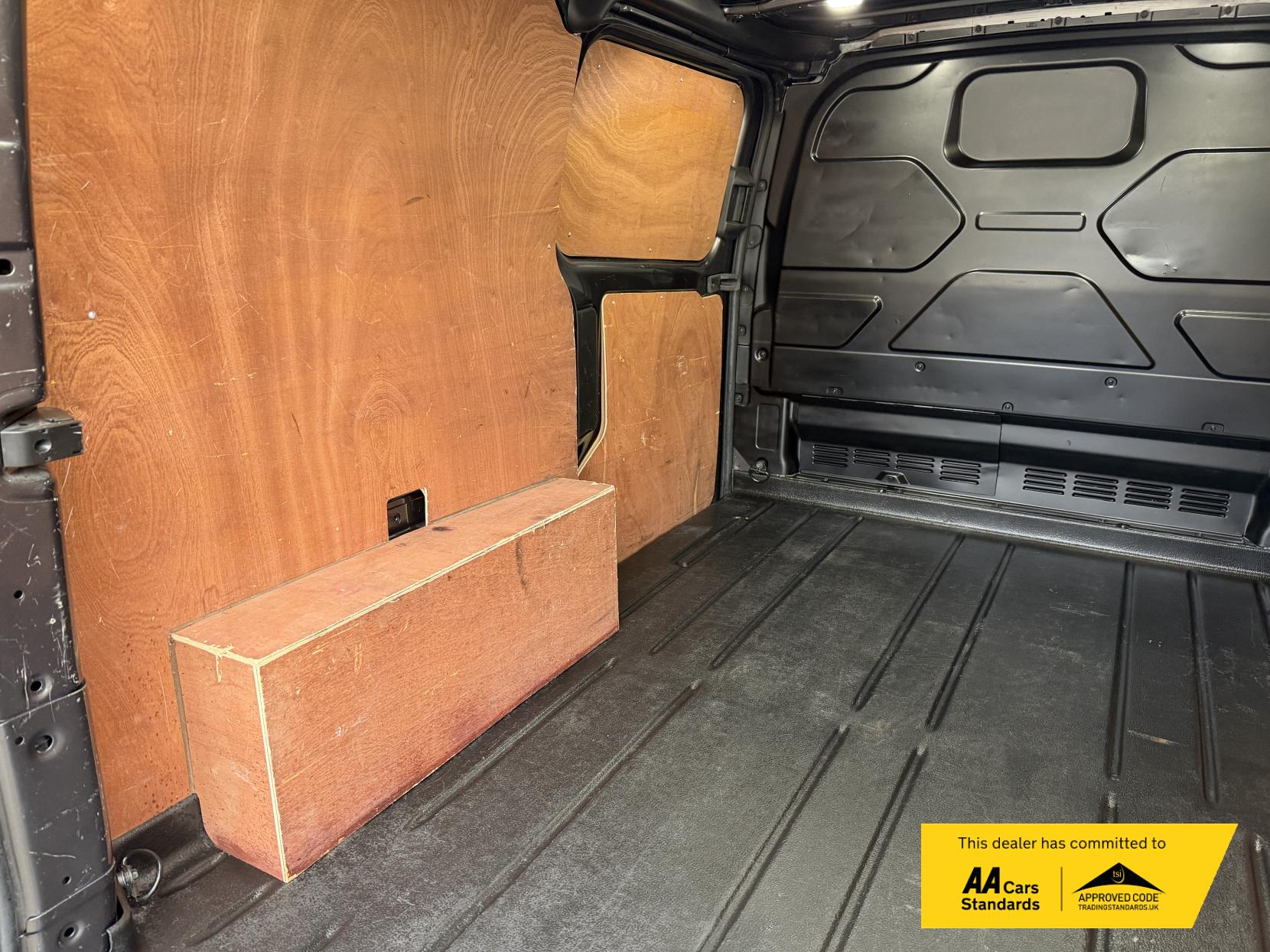 Ford Transit Custom 2.0 300 EcoBlue Limited Panel Van 5dr Diesel Manual L1 H1 Euro 6 (s/s) (130 ps)