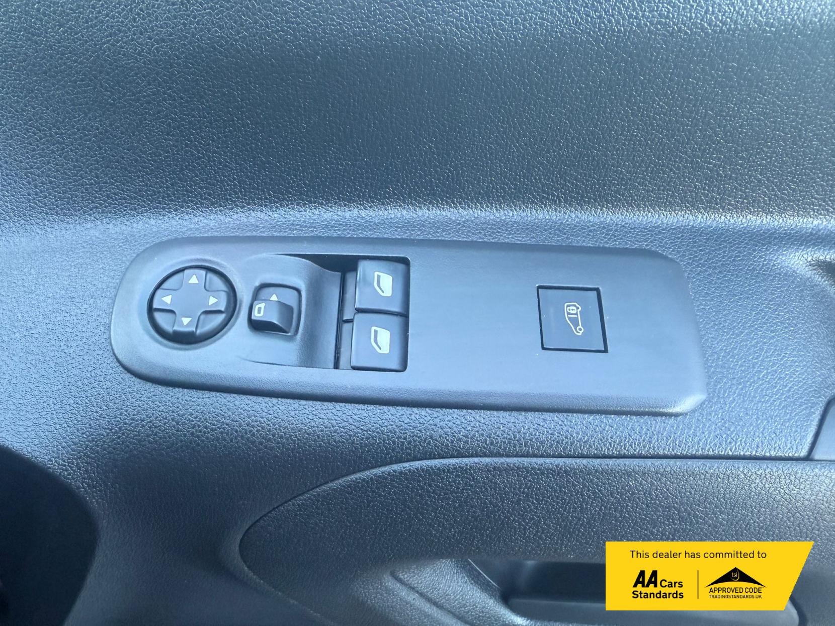 Vauxhall Combo 1.5 Turbo D 2000 Sportive Panel Van 4dr Diesel Manual L1 H1 Euro 6 (s/s) (100 ps)