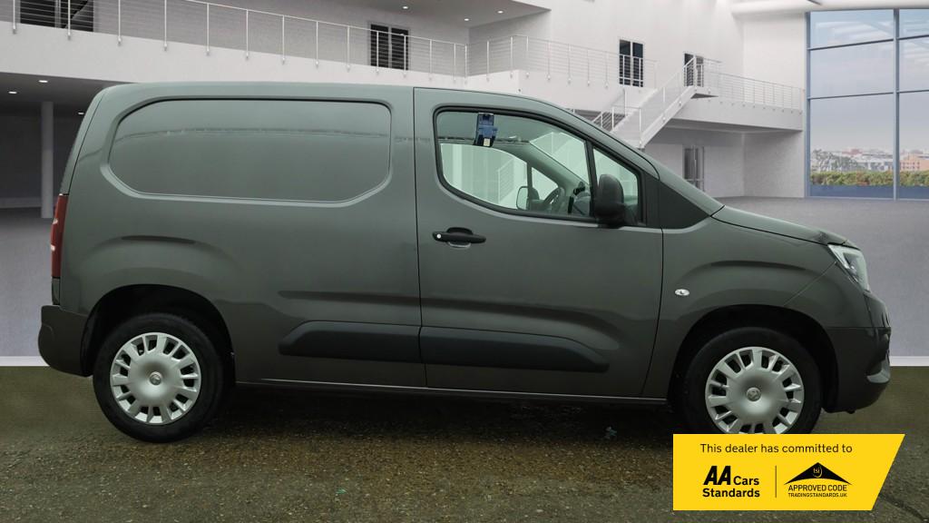 Vauxhall Combo 1.5 Turbo D 2000 Sportive Panel Van 4dr Diesel Manual L1 H1 Euro 6 (s/s) (100 ps)