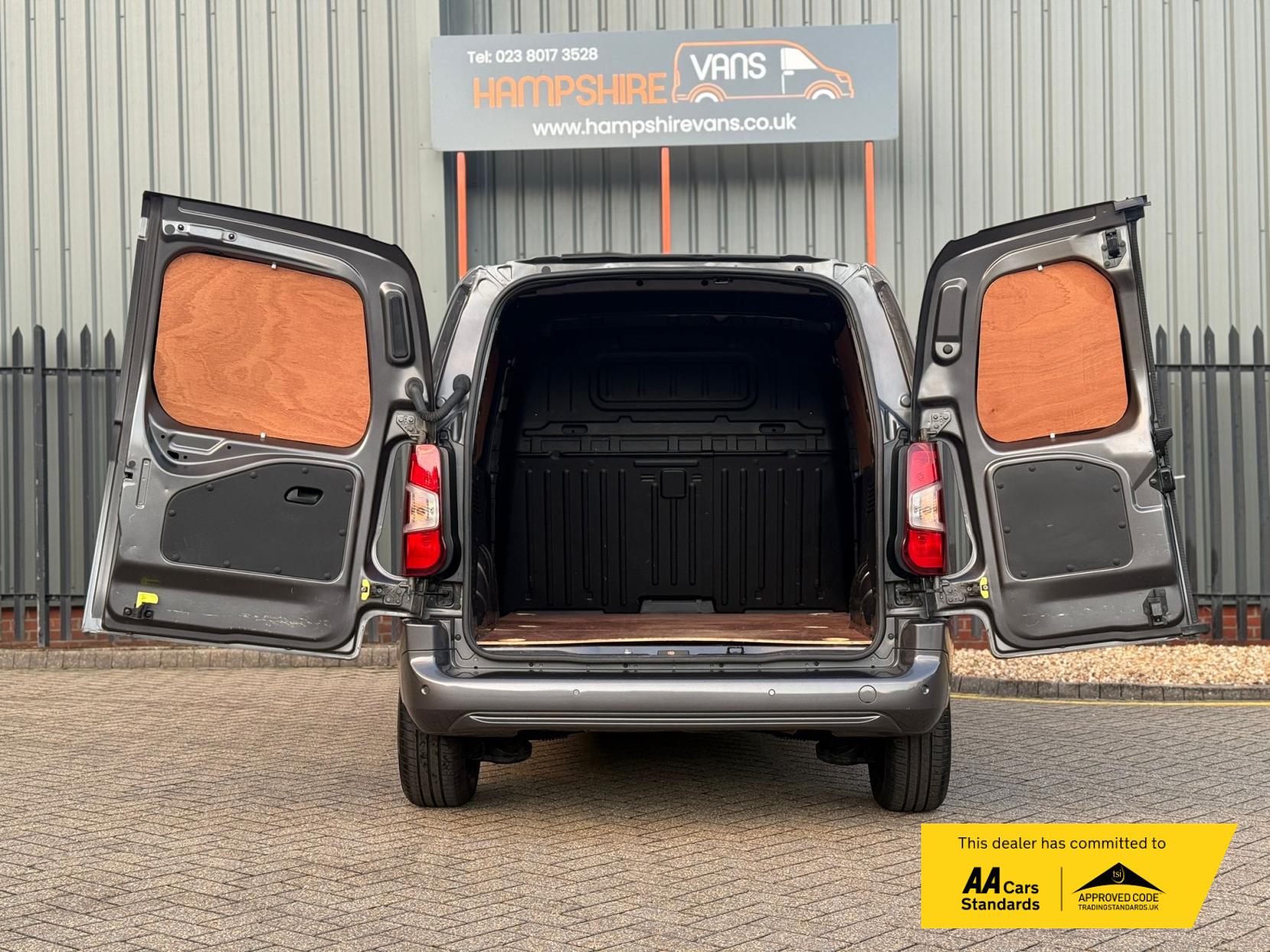 Vauxhall Combo 1.5 Turbo D 2000 Sportive Panel Van 4dr Diesel Manual L1 H1 Euro 6 (s/s) (100 ps)