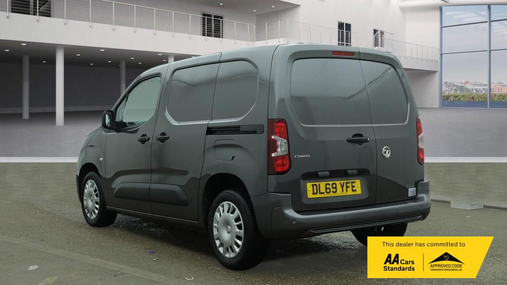 Vauxhall Combo 1.5 Turbo D 2000 Sportive Panel Van 4dr Diesel Manual L1 H1 Euro 6 (s/s) (100 ps)
