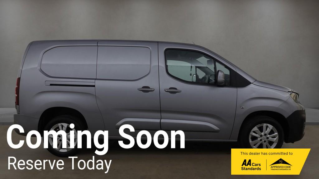 2019 Peugeot Partner 1.5 BlueHDi 950 Asphalt Long Panel Van 6dr Diesel Manual LWB Euro 6 (s/s) (130 bhp) - Thumbnail 5