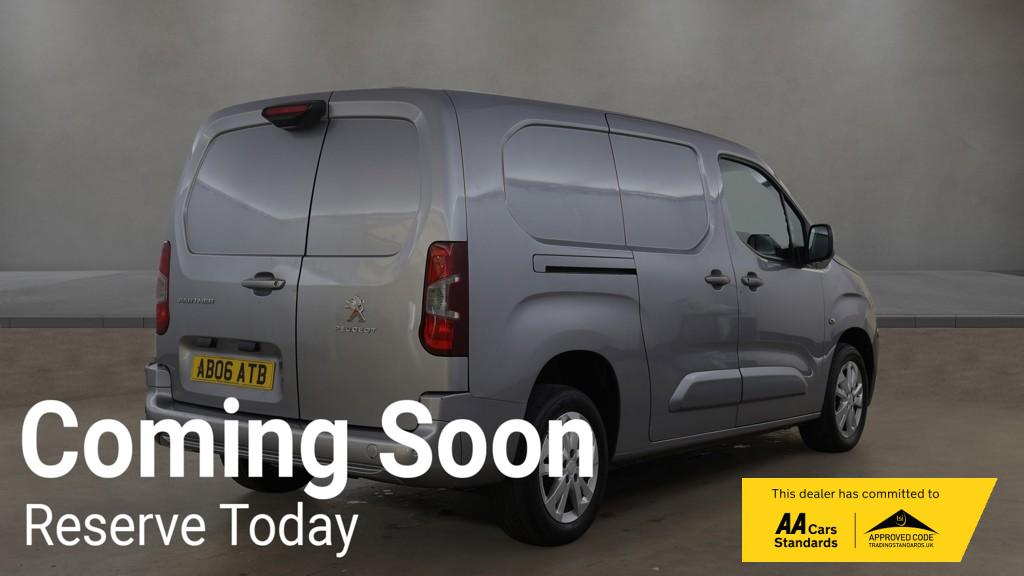 2019 Peugeot Partner 1.5 BlueHDi 950 Asphalt Long Panel Van 6dr Diesel Manual LWB Euro 6 (s/s) (130 bhp) - Thumbnail 4