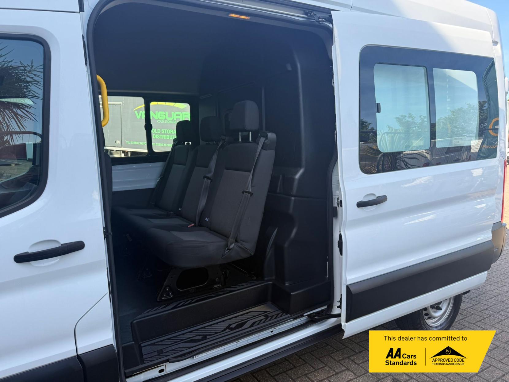 Ford Transit 2.0 350 EcoBlue Leader Crew Van Double Cab 6dr Diesel Manual RWD L3 H3 Euro 6 (s/s) (130 ps)