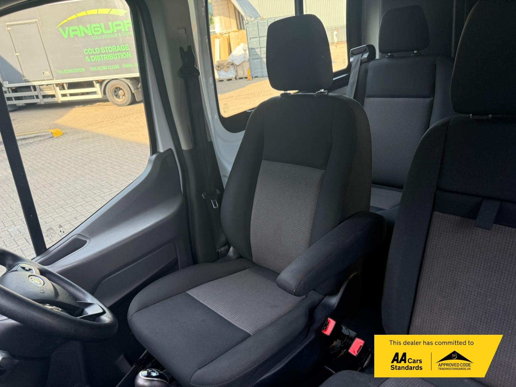 Ford Transit 2.0 350 EcoBlue Leader Crew Van Double Cab 6dr Diesel Manual RWD L3 H3 Euro 6 (s/s) (130 ps)
