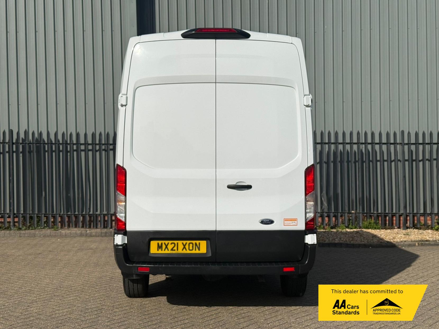 Ford Transit 2.0 350 EcoBlue Leader Crew Van Double Cab 6dr Diesel Manual RWD L3 H3 Euro 6 (s/s) (130 ps)