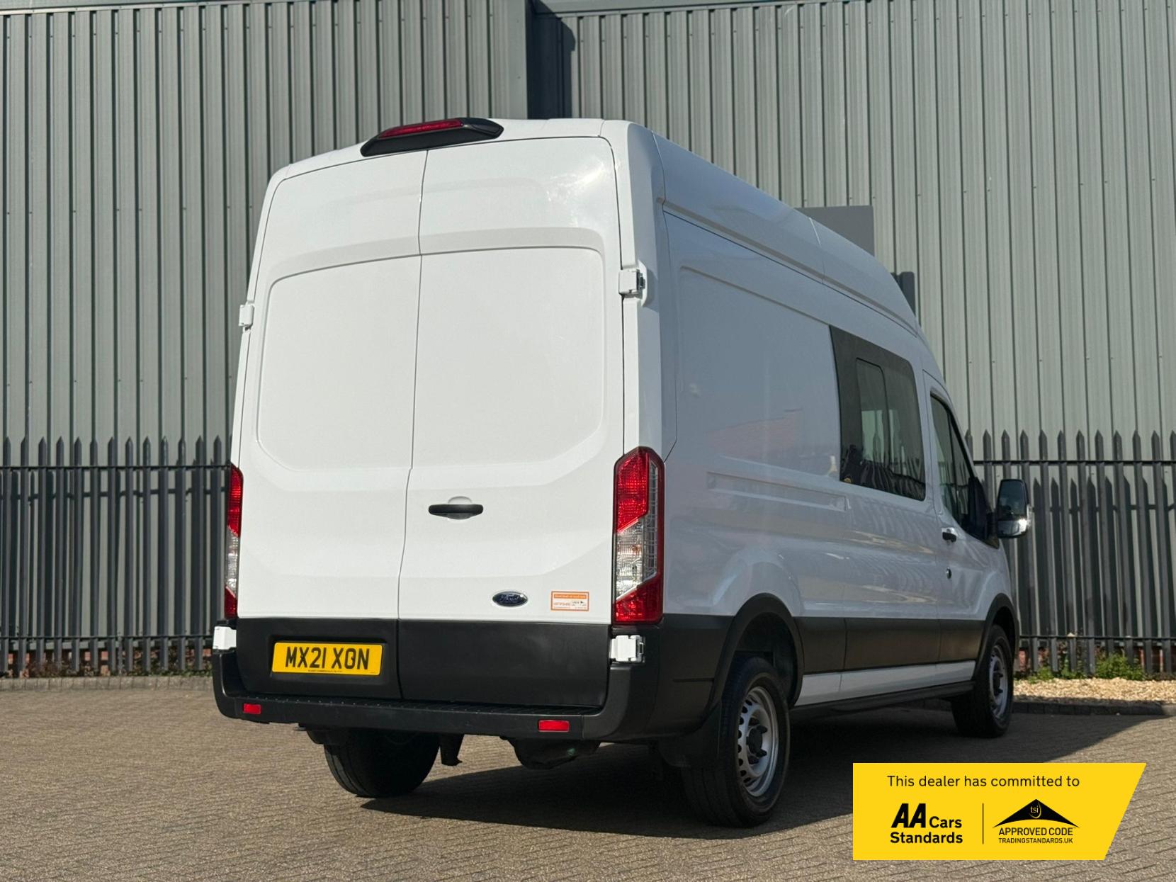 Ford Transit 2.0 350 EcoBlue Leader Crew Van Double Cab 6dr Diesel Manual RWD L3 H3 Euro 6 (s/s) (130 ps)