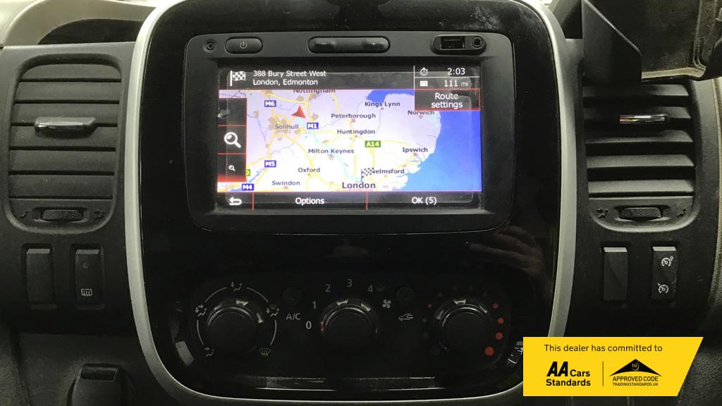 Renault Trafic 1.6 dCi 27 Sport Nav Panel Van 5dr Diesel Manual SWB Standard Roof Euro 6 (120 ps)