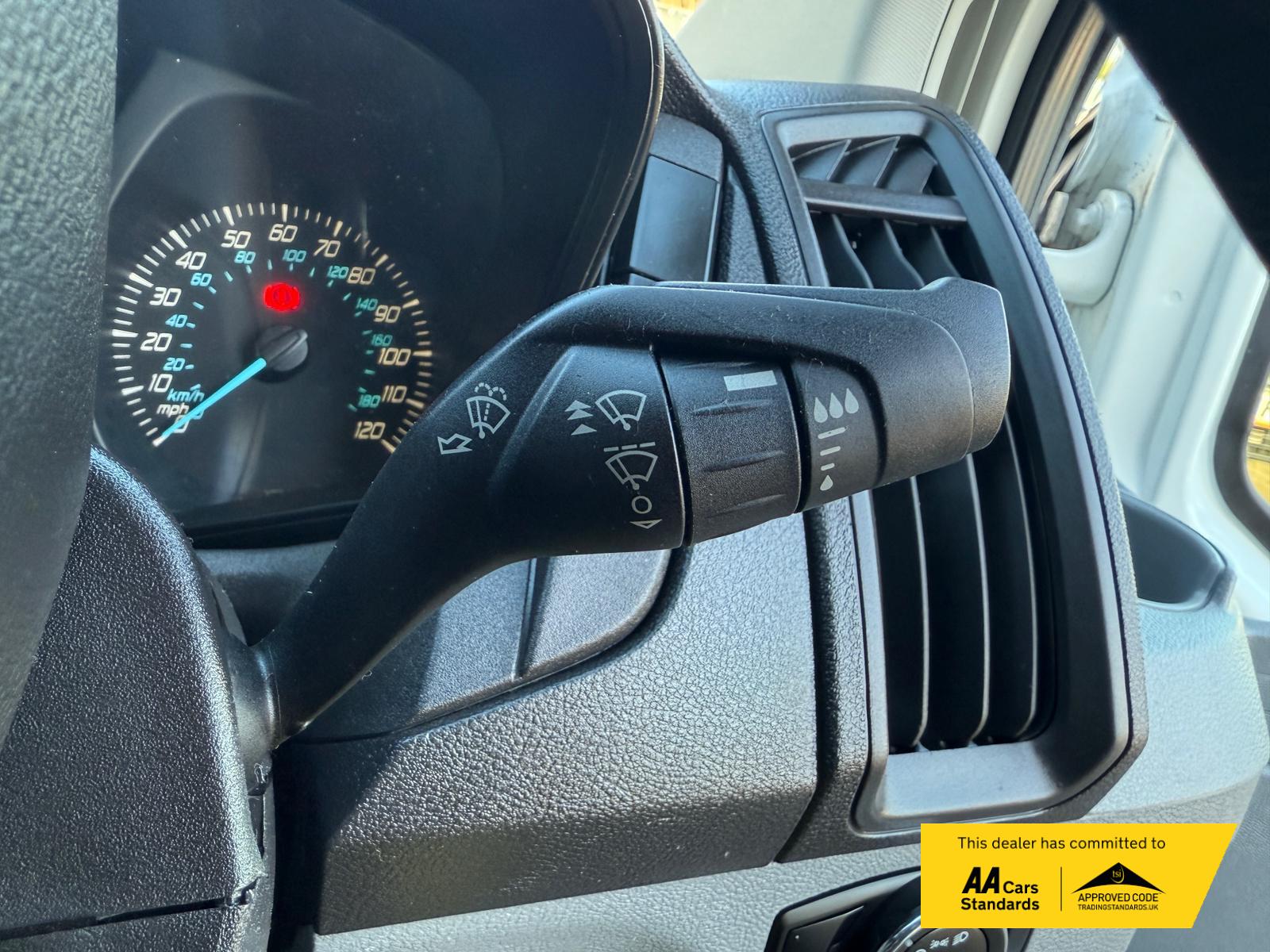 Ford Transit 2.2 TDCi 290 Panel Van 5dr Diesel Manual FWD L2 H2 Euro 5 (100 ps)