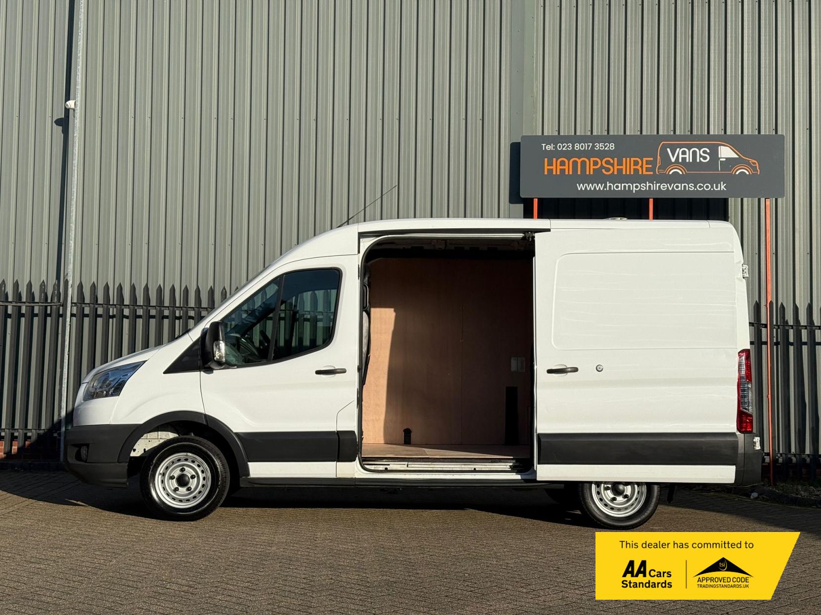 Ford Transit 2.2 TDCi 290 Panel Van 5dr Diesel Manual FWD L2 H2 Euro 5 (100 ps)