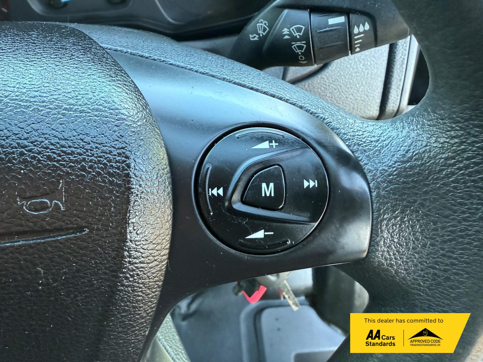 Ford Transit 2.2 TDCi 290 Panel Van 5dr Diesel Manual FWD L2 H2 Euro 5 (100 ps)