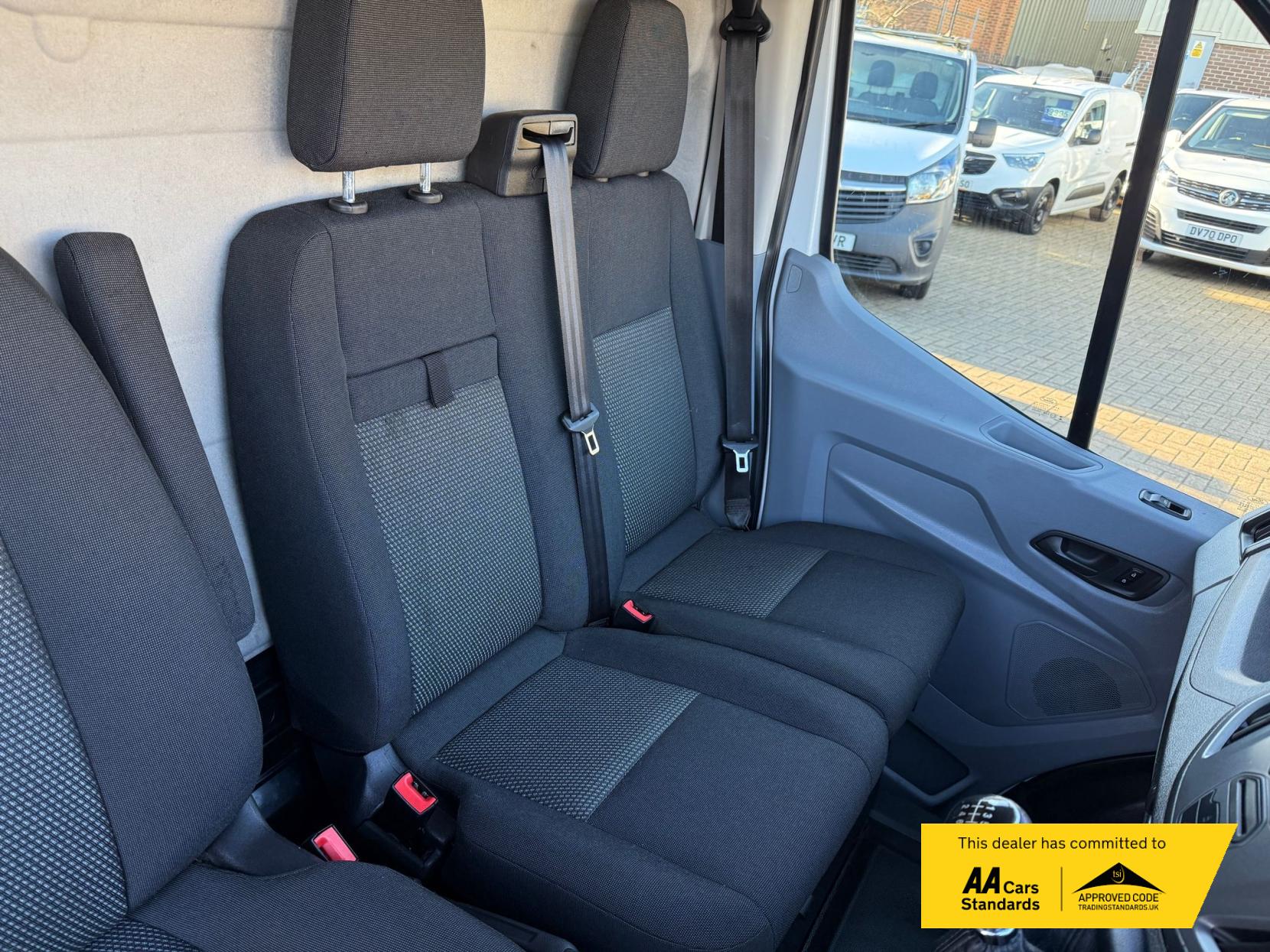 Ford Transit 2.2 TDCi 290 Panel Van 5dr Diesel Manual FWD L2 H2 Euro 5 (100 ps)