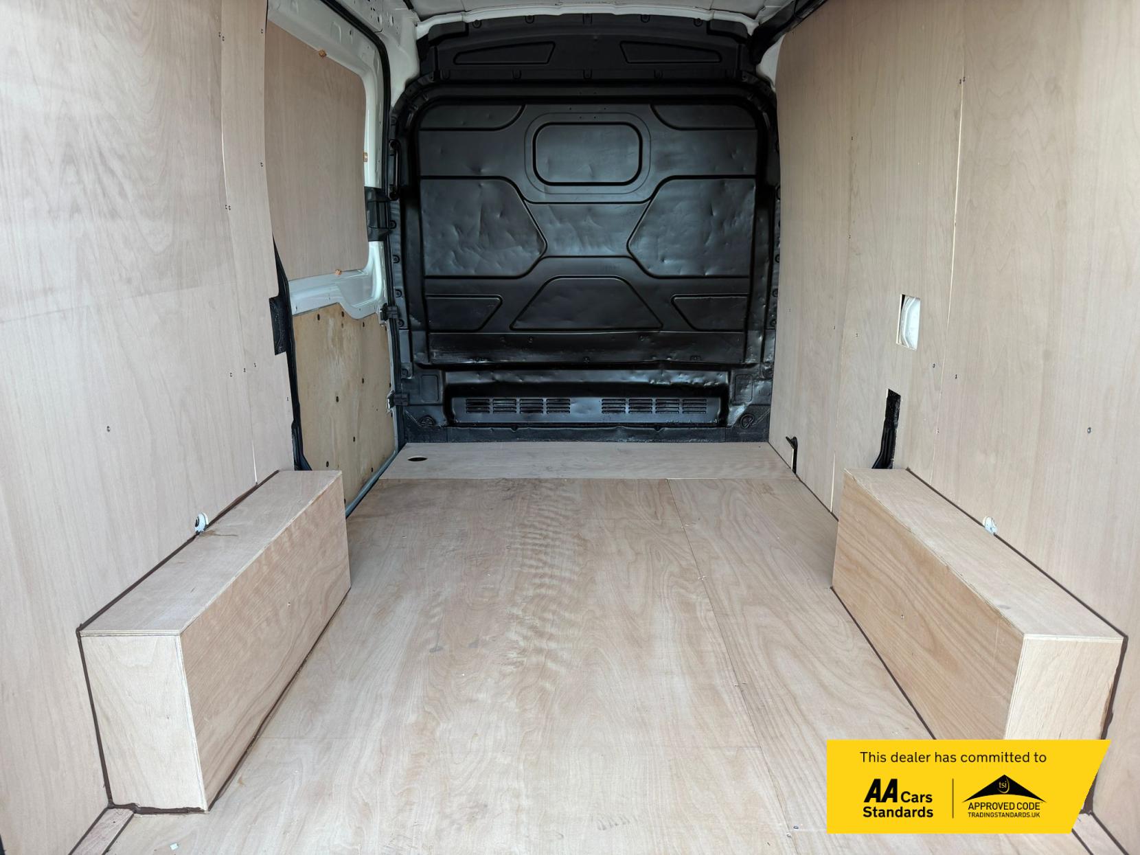 Ford Transit 2.2 TDCi 290 Panel Van 5dr Diesel Manual FWD L2 H2 Euro 5 (100 ps)