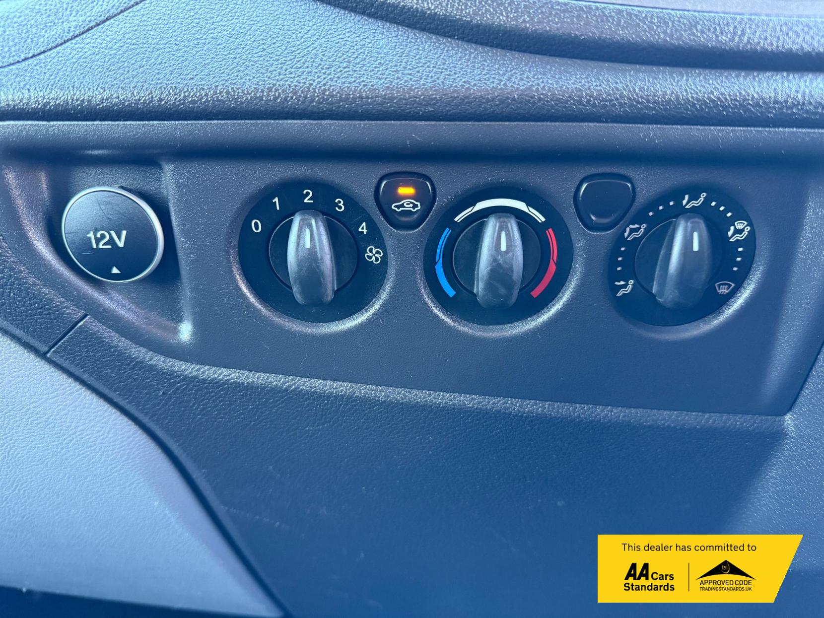 Ford Transit 2.2 TDCi 290 Panel Van 5dr Diesel Manual FWD L2 H2 Euro 5 (100 ps)