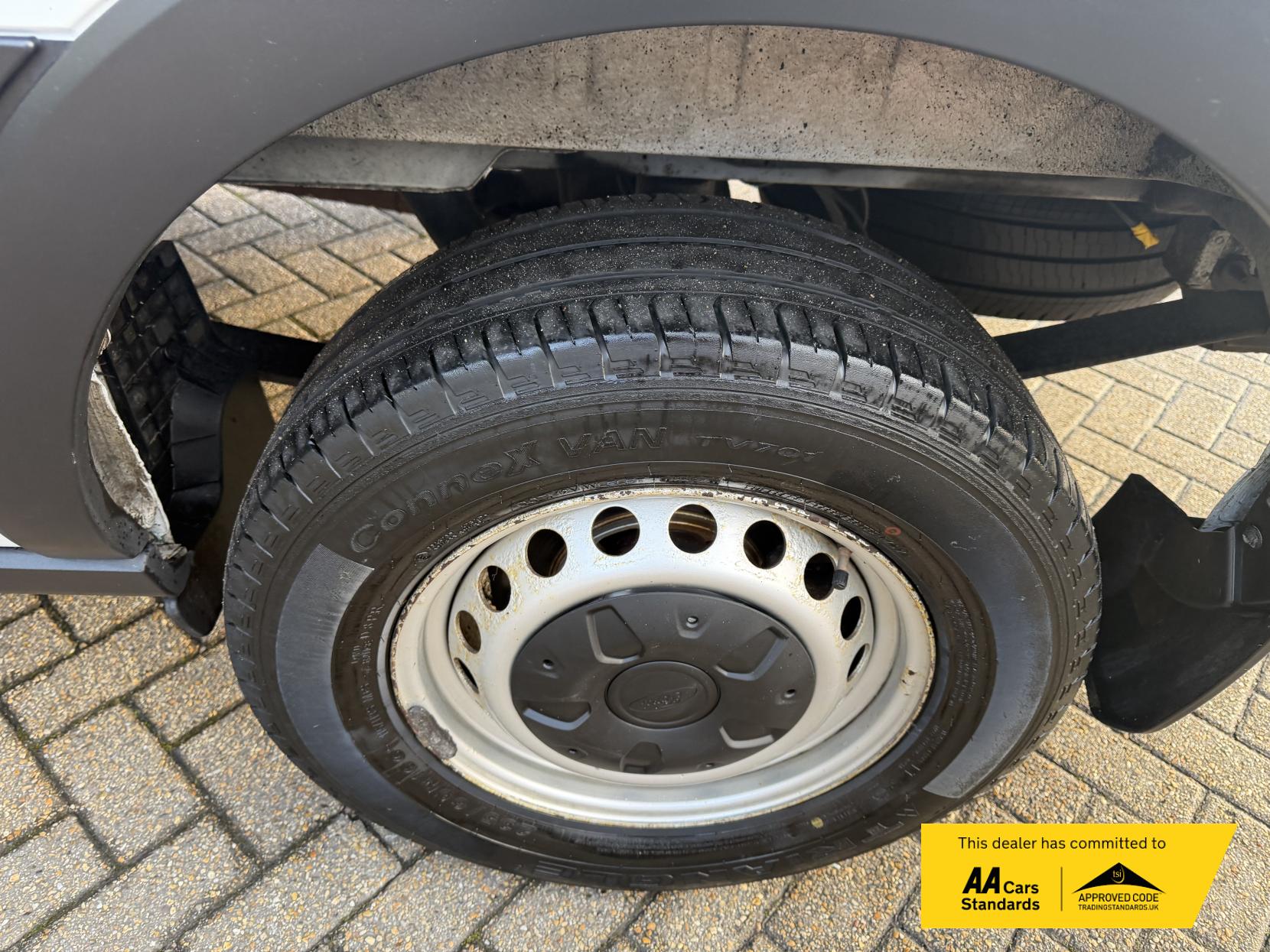 Ford Transit 2.0 350 EcoBlue Leader Panel Van 5dr Diesel Manual RWD L3 H3 Euro 6 (s/s) (130 ps)