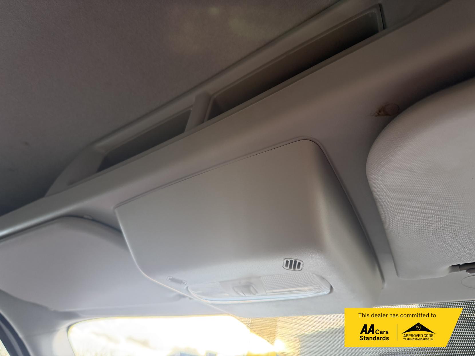 Ford Transit 2.0 350 EcoBlue Leader Panel Van 5dr Diesel Manual RWD L3 H3 Euro 6 (s/s) (130 ps)