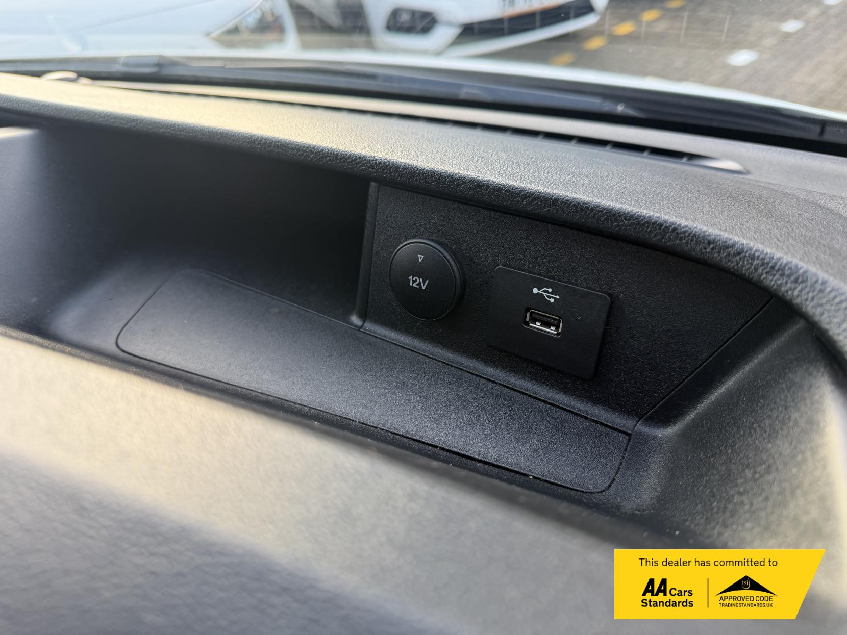 Ford Transit 2.0 350 EcoBlue Leader Panel Van 5dr Diesel Manual RWD L3 H3 Euro 6 (s/s) (130 ps)