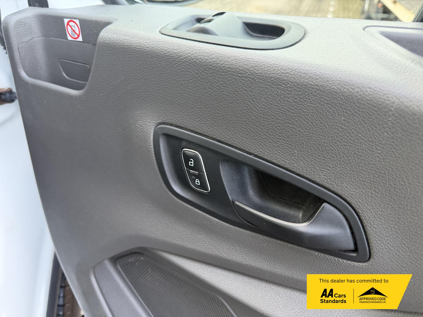 Ford Transit 2.0 350 EcoBlue Leader Panel Van 5dr Diesel Manual RWD L3 H3 Euro 6 (s/s) (130 ps)