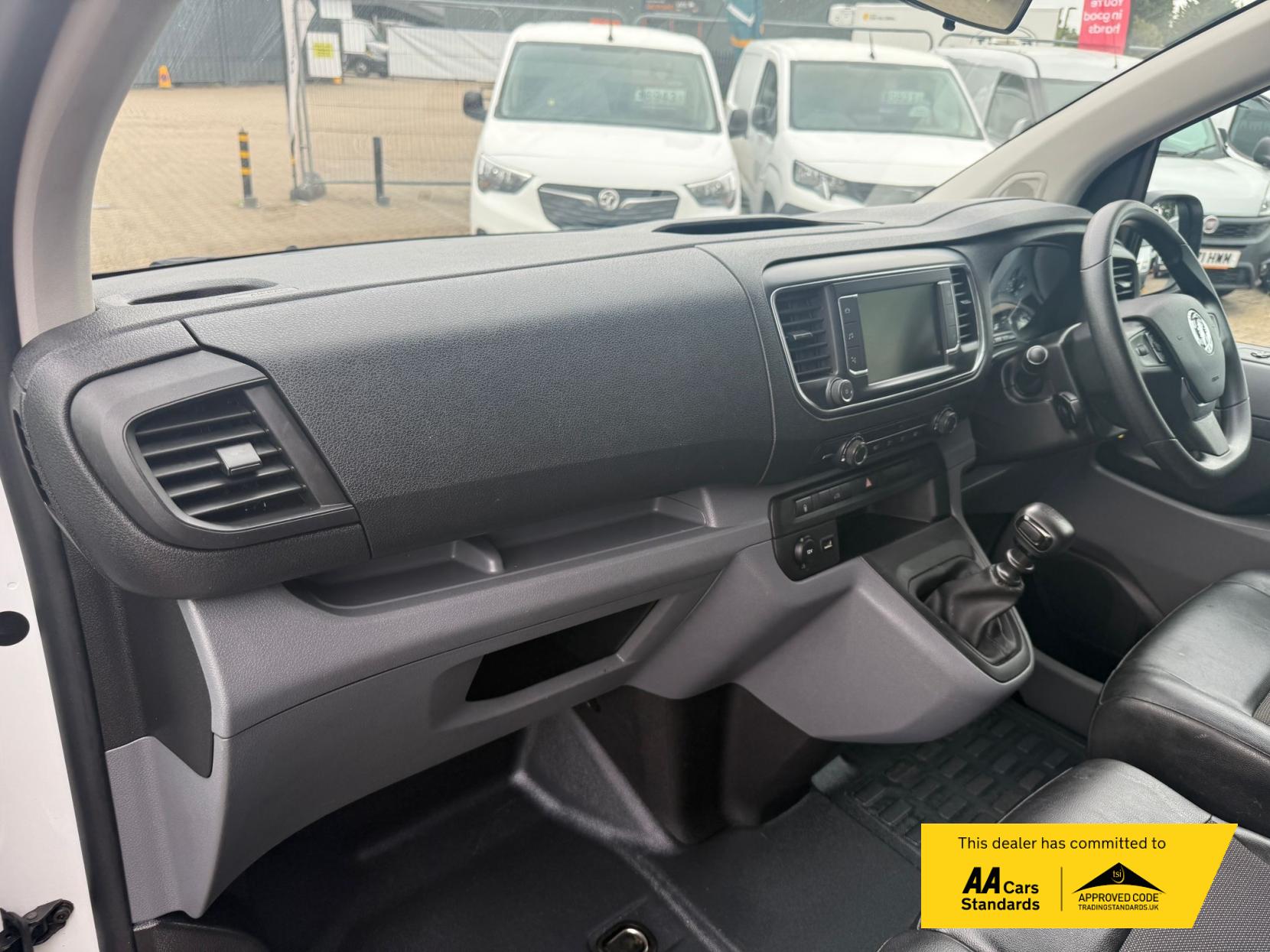 Vauxhall Vivaro 1.5 Turbo D 2900 Sportive Panel Van 5dr Diesel Manual L2 H1 Euro 6 (s/s) (100 ps)