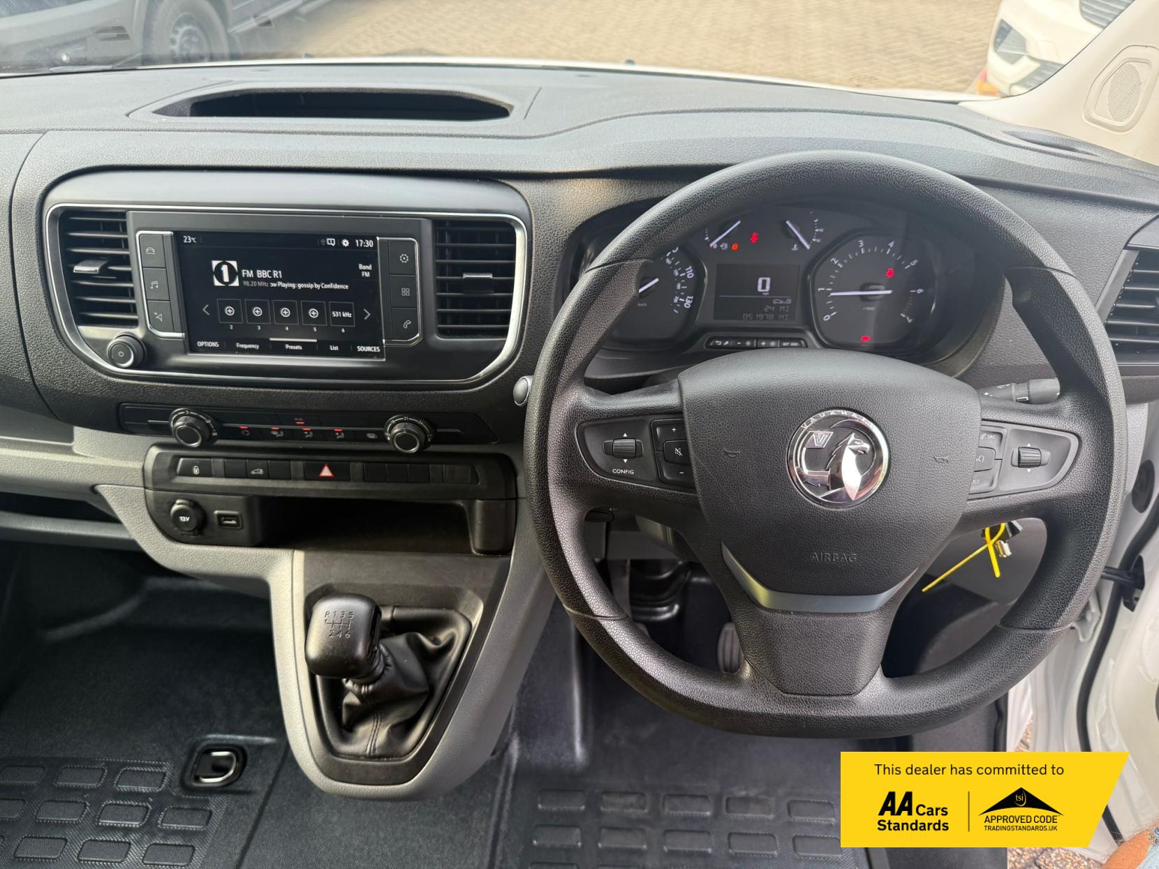 Vauxhall Vivaro 1.5 Turbo D 2900 Sportive Panel Van 5dr Diesel Manual L2 H1 Euro 6 (s/s) (100 ps)