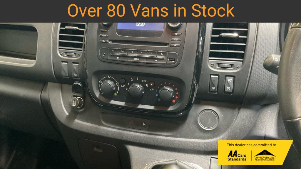 2017 Vauxhall Vivaro 1.6 CDTi 2900 BiTurbo Sportive Panel Van 5dr Diesel Manual L1 H1 Euro 6 (s/s) (125 ps) - Thumbnail 4