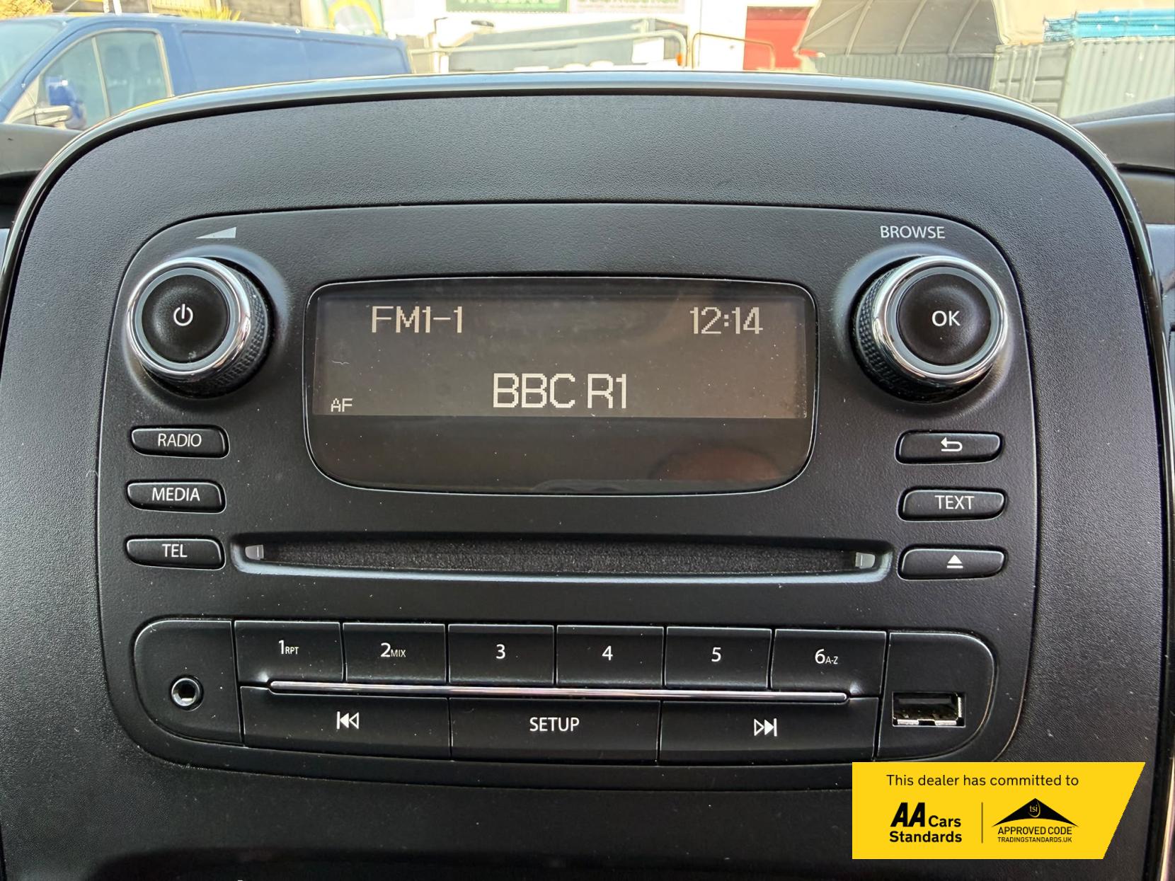 2017 Vauxhall Vivaro 1.6 CDTi 2900 BiTurbo Sportive Panel Van 5dr Diesel Manual L1 H1 Euro 6 (s/s) (125 ps) - Thumbnail 30
