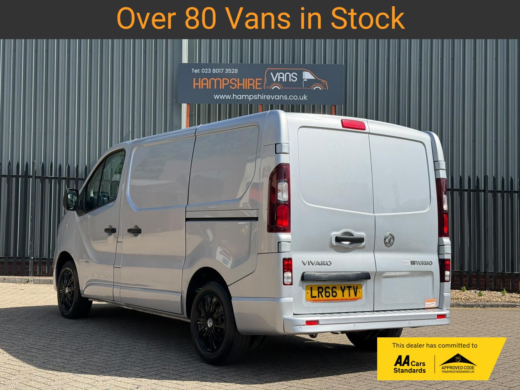 2017 Vauxhall Vivaro 1.6 CDTi 2900 BiTurbo Sportive Panel Van 5dr Diesel Manual L1 H1 Euro 6 (s/s) (125 ps) - Thumbnail 4