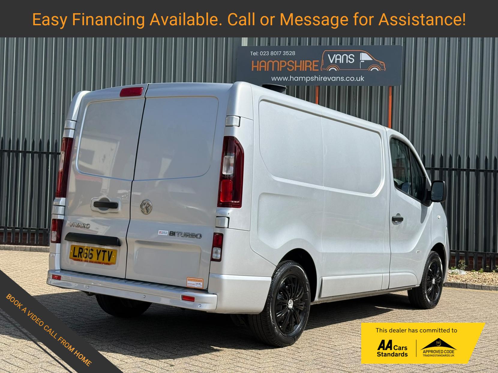 2017 Vauxhall Vivaro 1.6 CDTi 2900 BiTurbo Sportive Panel Van 5dr Diesel Manual L1 H1 Euro 6 (s/s) (125 ps) - Thumbnail 3