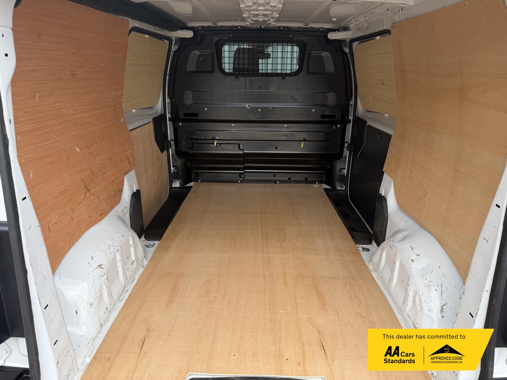 2023 Toyota ProAce 1.5D Icon Medium Panel Van 6dr Diesel Manual MWB Euro 6 (s/s) (120 bhp) - Thumbnail 24