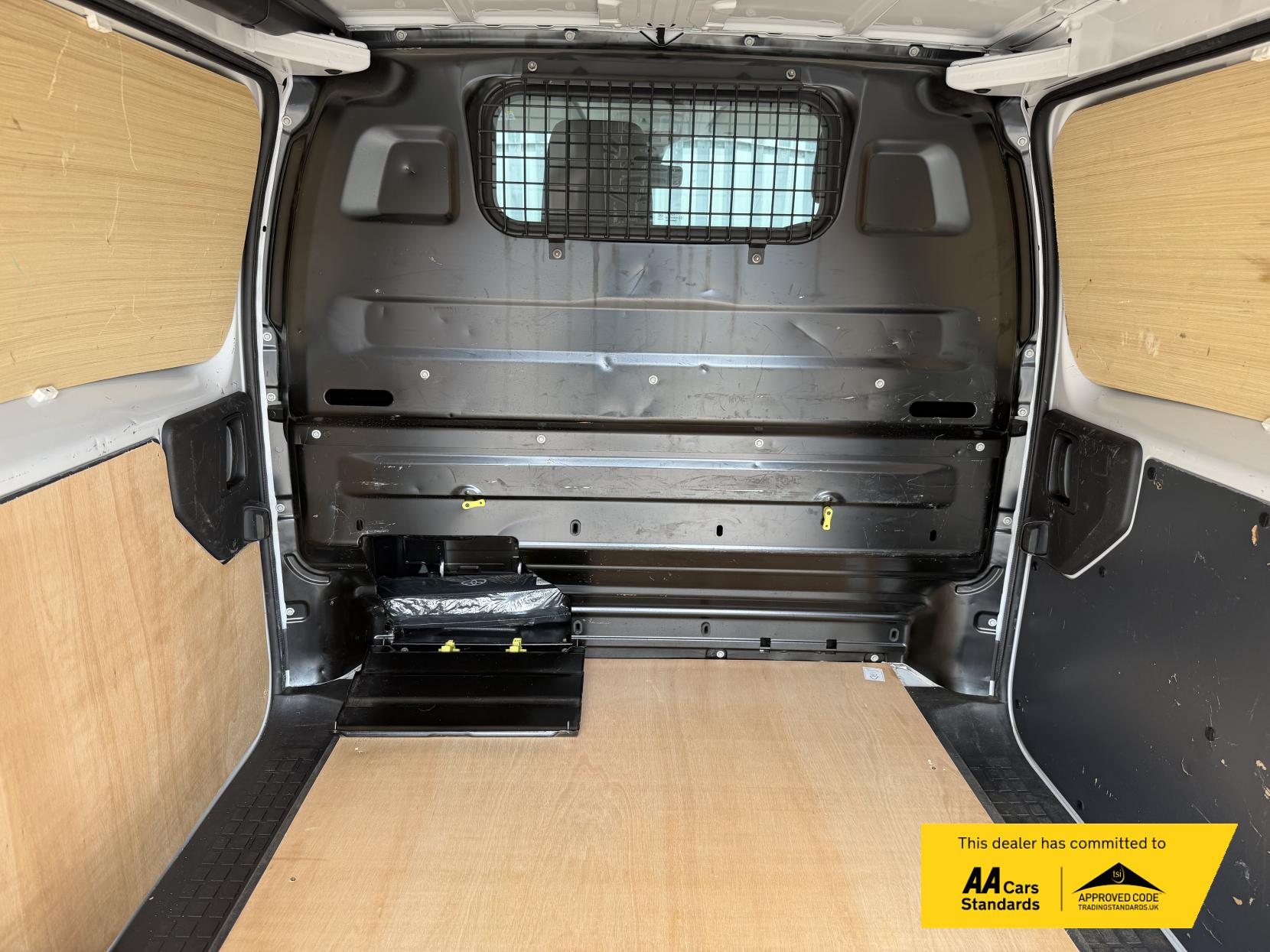 2023 Toyota ProAce 1.5D Icon Medium Panel Van 6dr Diesel Manual MWB Euro 6 (s/s) (120 bhp) - Thumbnail 25