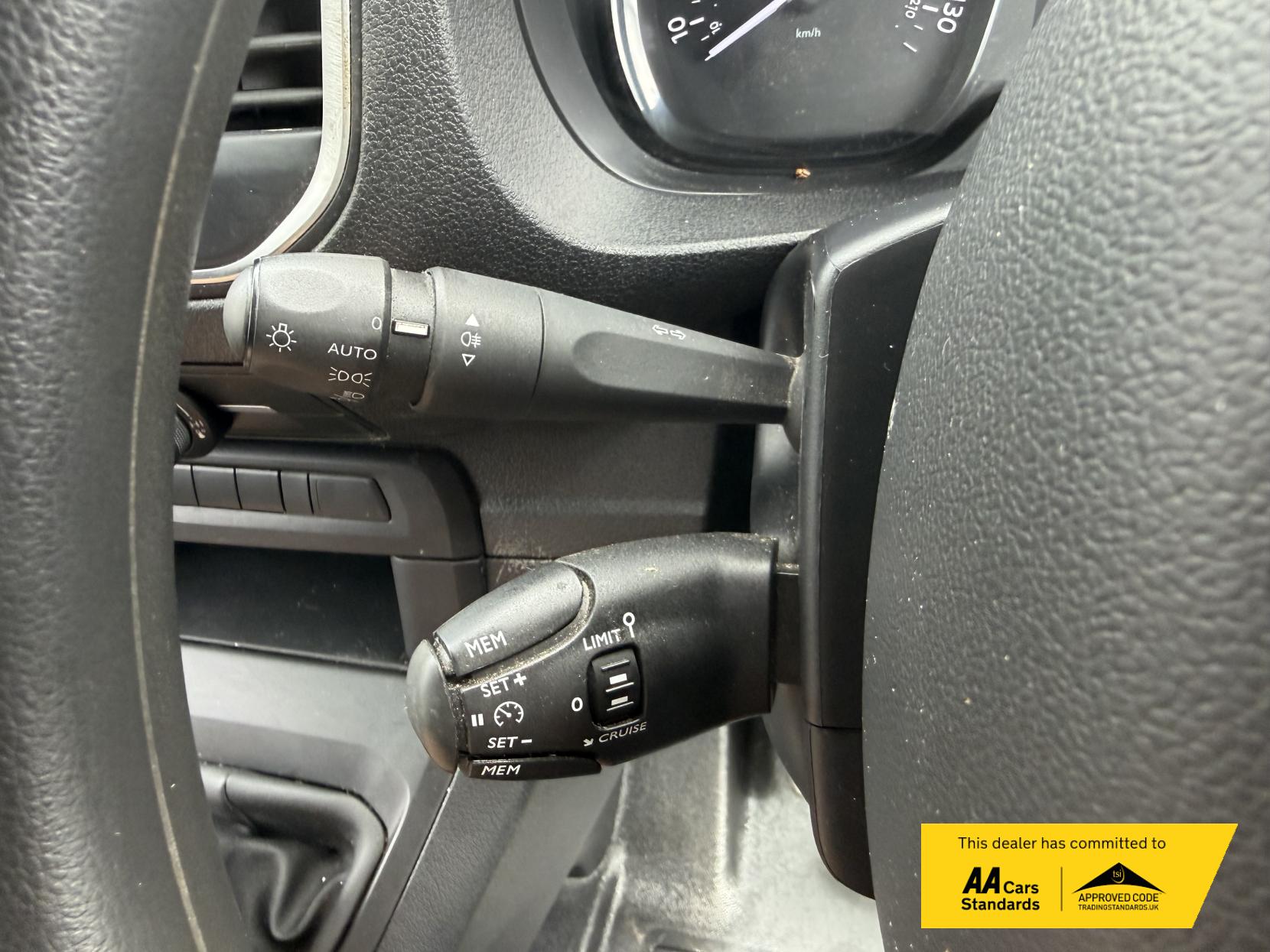 2023 Toyota ProAce 1.5D Icon Medium Panel Van 6dr Diesel Manual MWB Euro 6 (s/s) (120 bhp) - Thumbnail 39