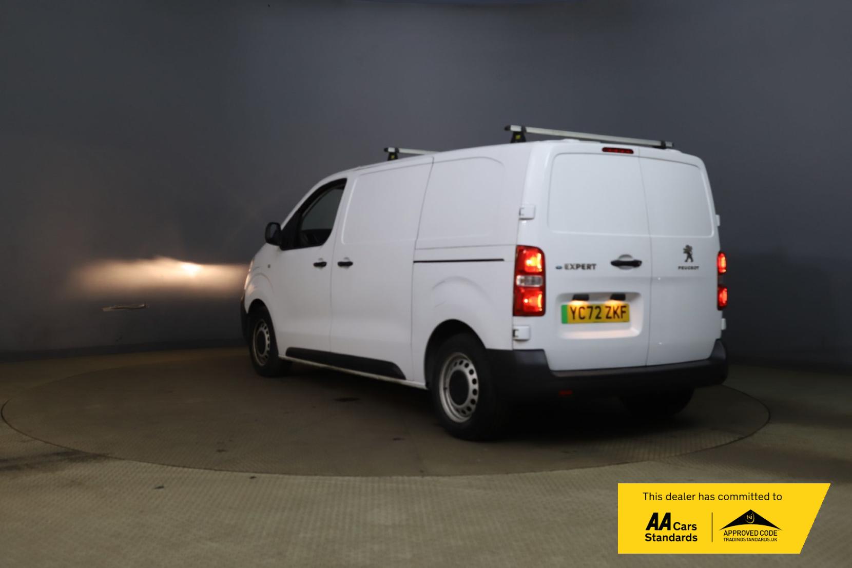 Peugeot e-Expert e 1200 75kWh Professional Standard Panel Van 6dr Electric Auto MWB (136 ps)