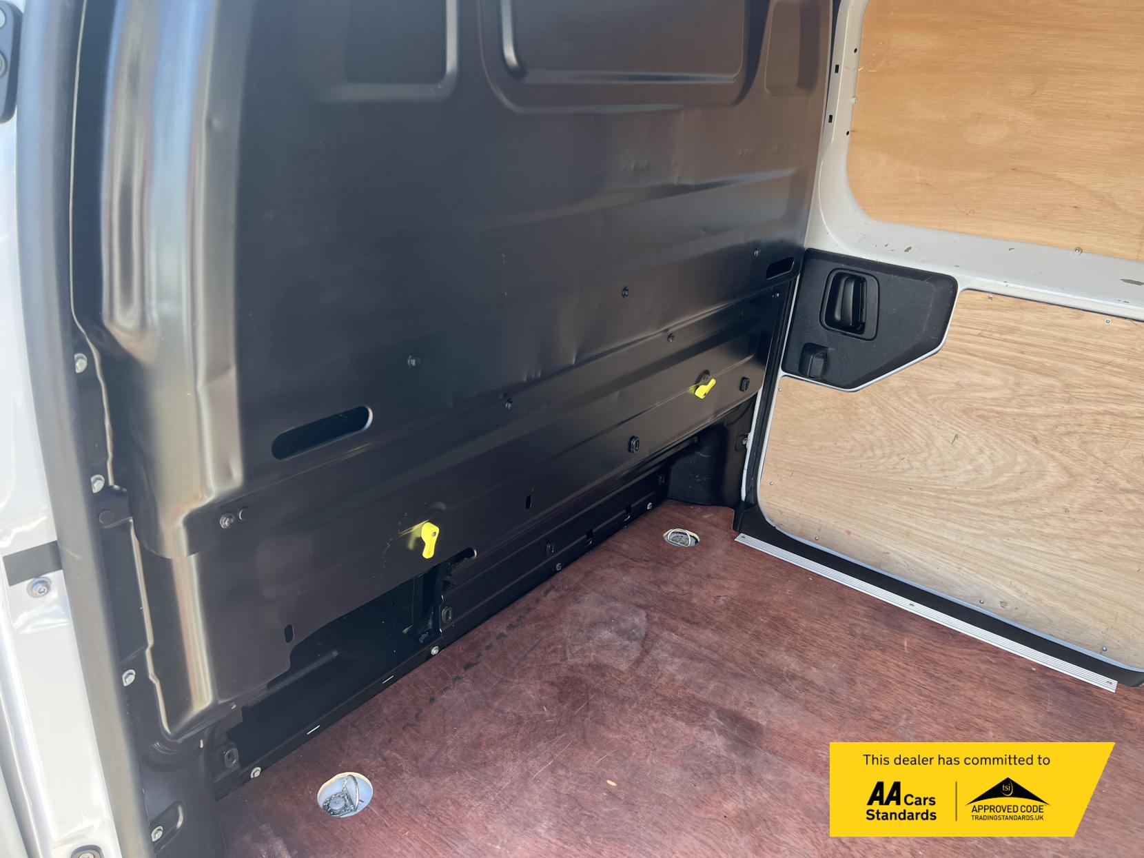 Peugeot e-Expert e 1200 75kWh Professional Standard Panel Van 6dr Electric Auto MWB (136 ps)