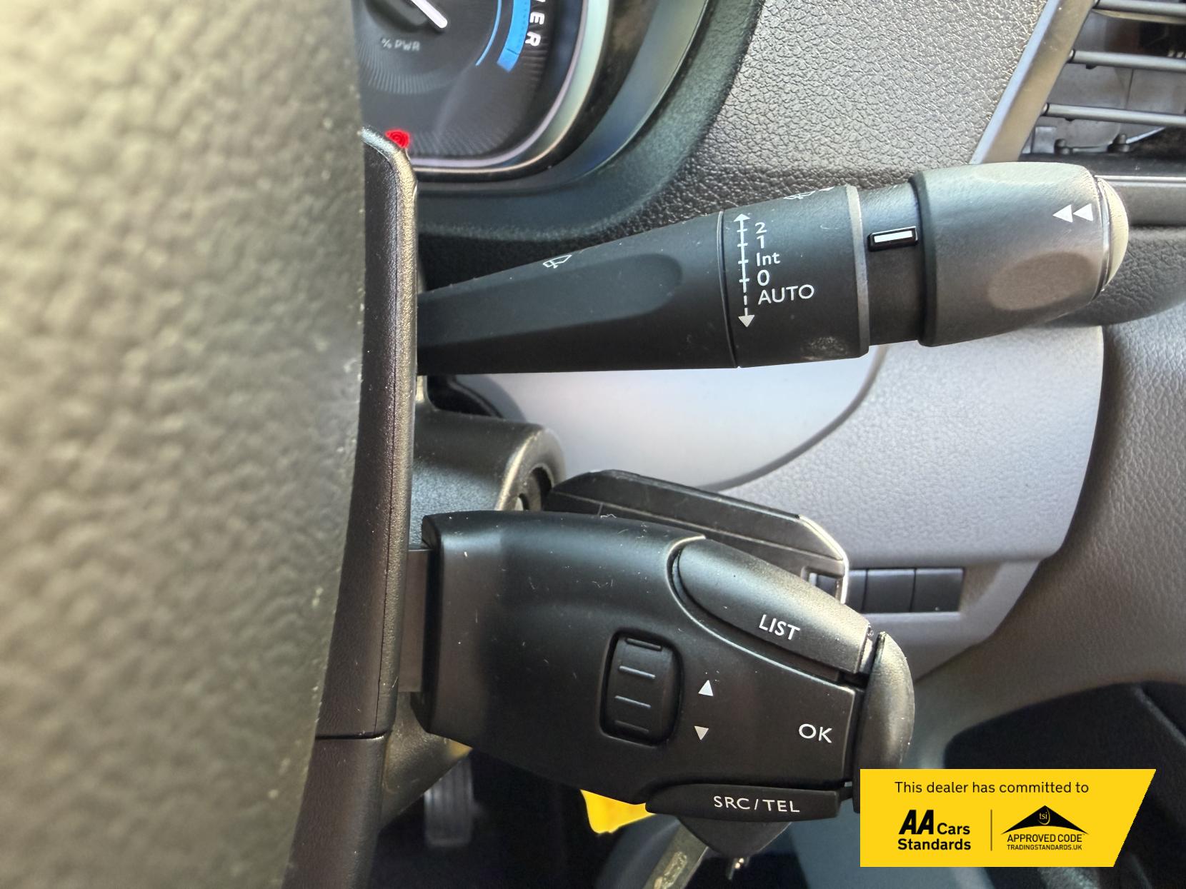 Peugeot e-Expert e 1200 75kWh Professional Standard Panel Van 6dr Electric Auto MWB (136 ps)