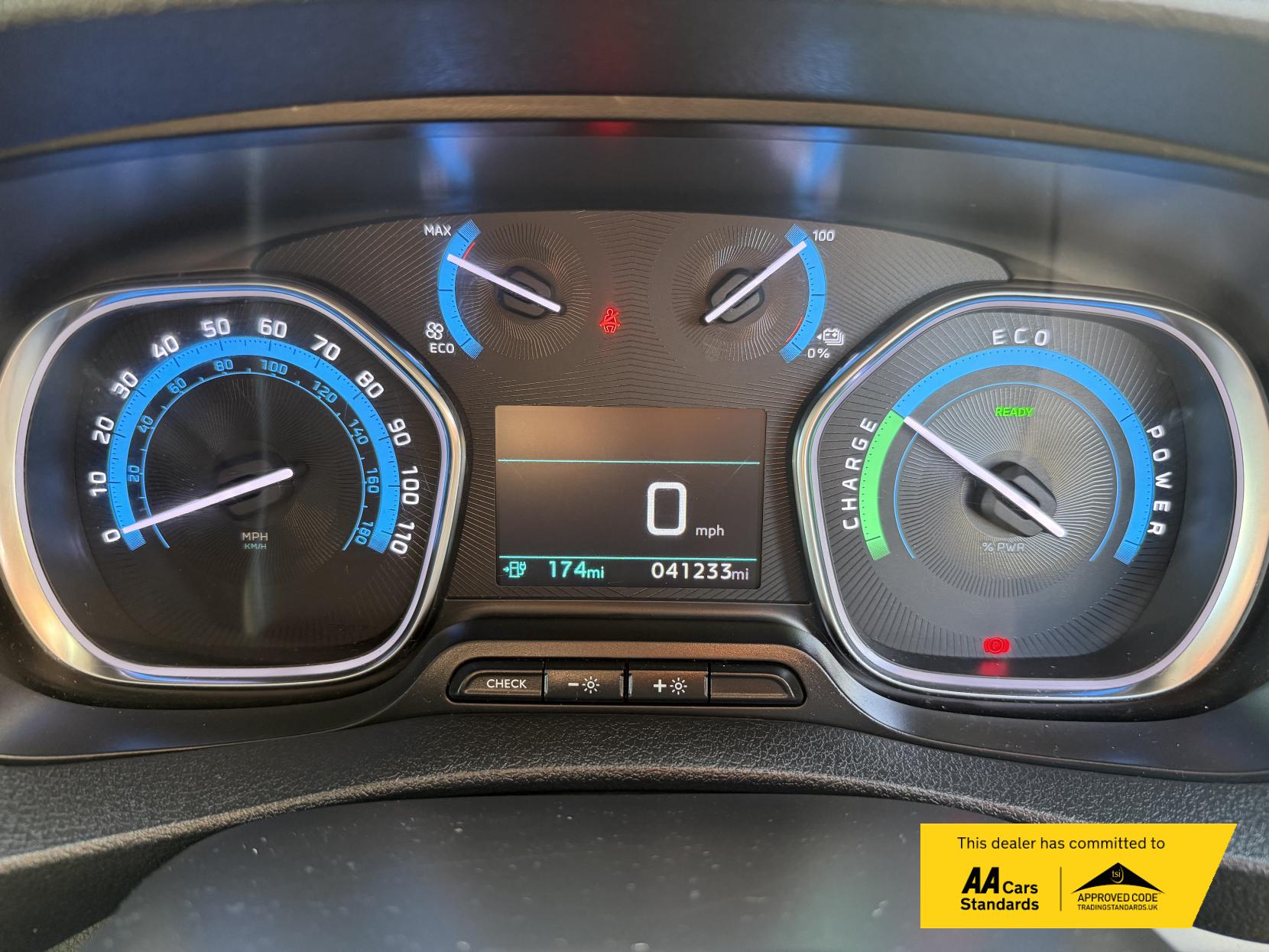 Peugeot e-Expert e 1200 75kWh Professional Standard Panel Van 6dr Electric Auto MWB (136 ps)